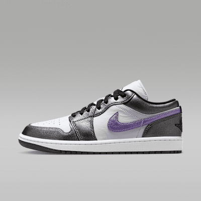 NIKE公式】エア ジョーダン 1 LOW SE ウィメンズシューズ